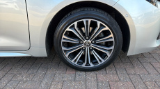 Toyota Corolla 2.0 VVT-i Hybrid Design 5dr CVT Hybrid Hatchback
